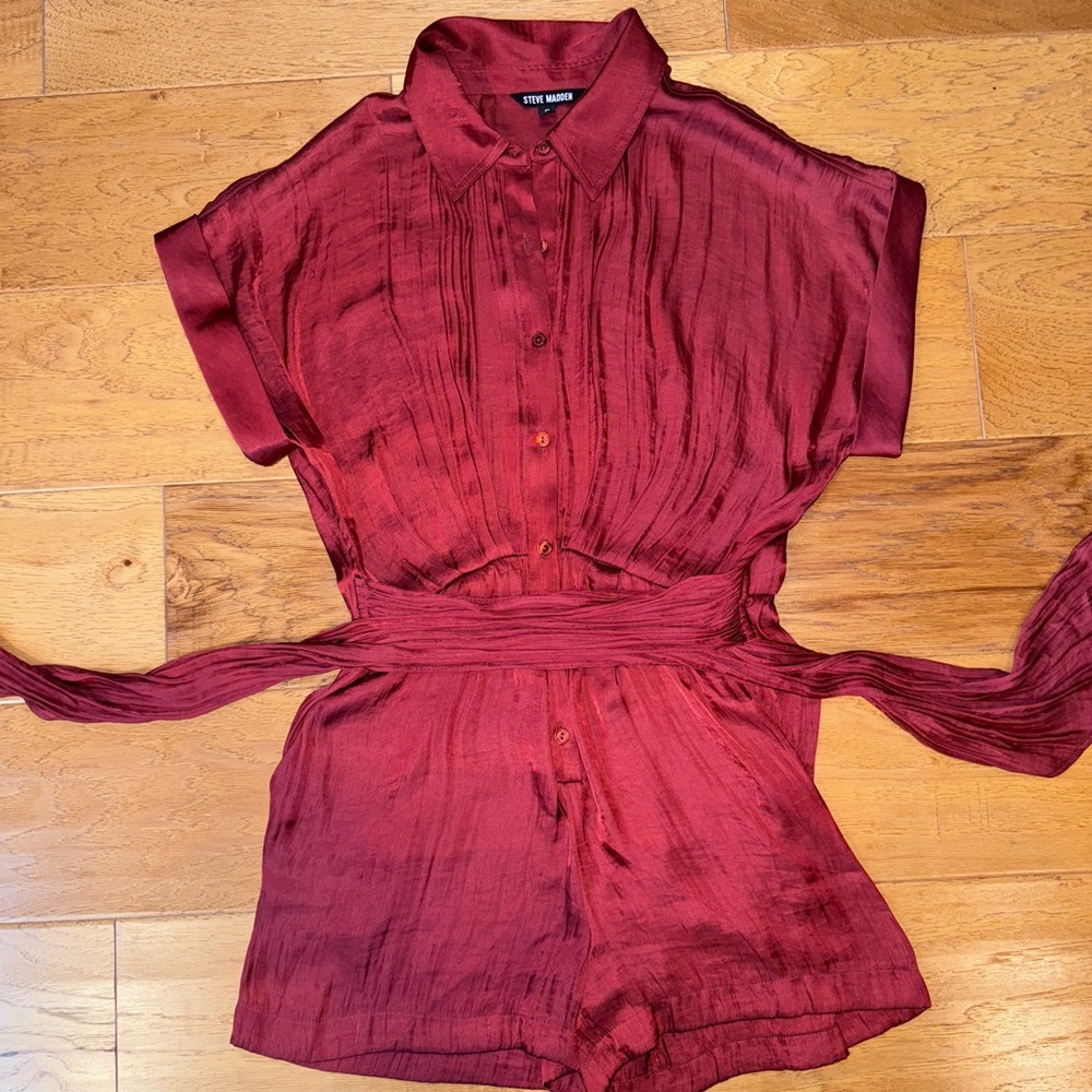 Steve Madden Satin Button-Front Romper | Short Sleeve Tie-Waist | Rust Red